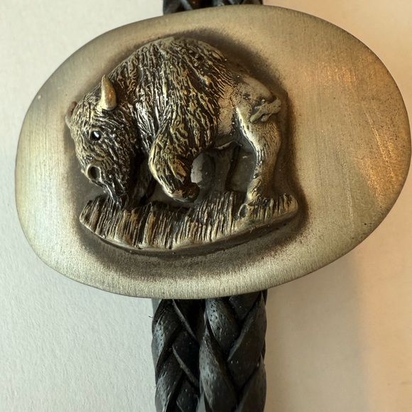 Sterling Silver Buffalo Bolo Tie Tony Sanchez Jackson Hole Gem Eyes Western - Picture 1 of 9